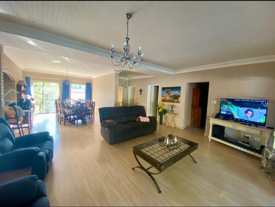 4 Bedroom Property for Sale in Wilkoppies North West